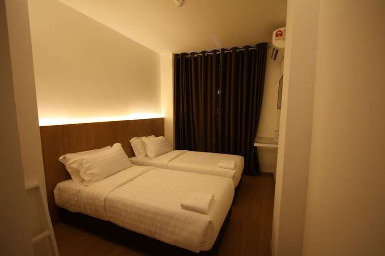 Place2stay Business Hotel - Waterfront