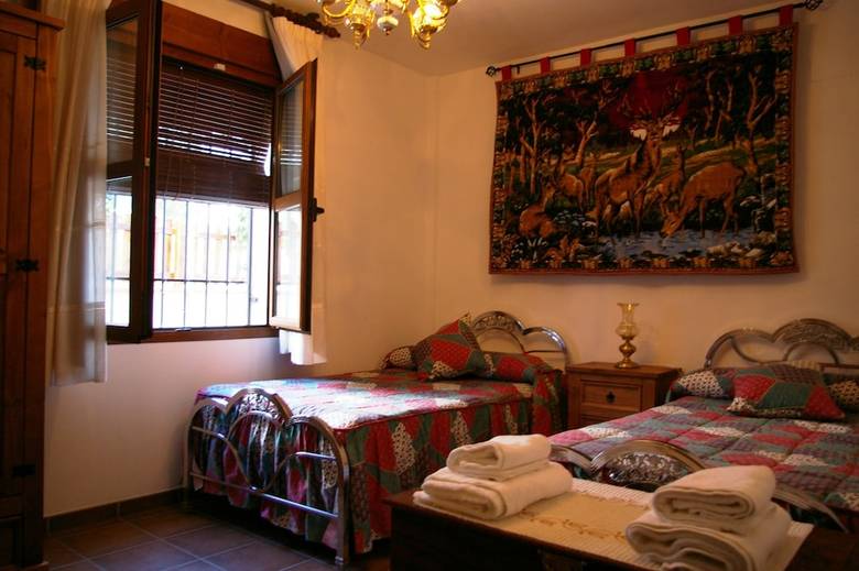 Hostal Y Apartamento Rural Los Naranjos