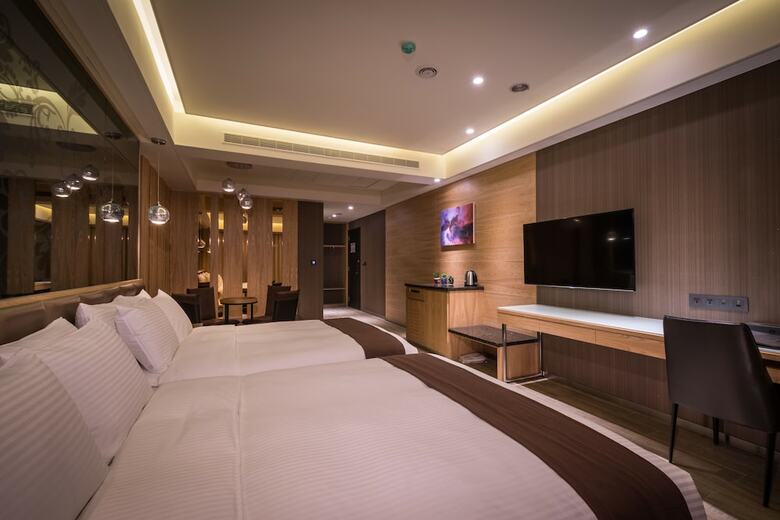 Moving Star Hotel
