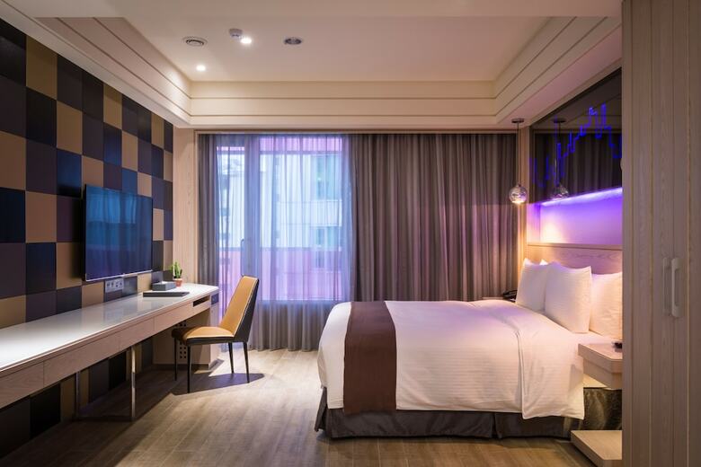 Moving Star Hotel