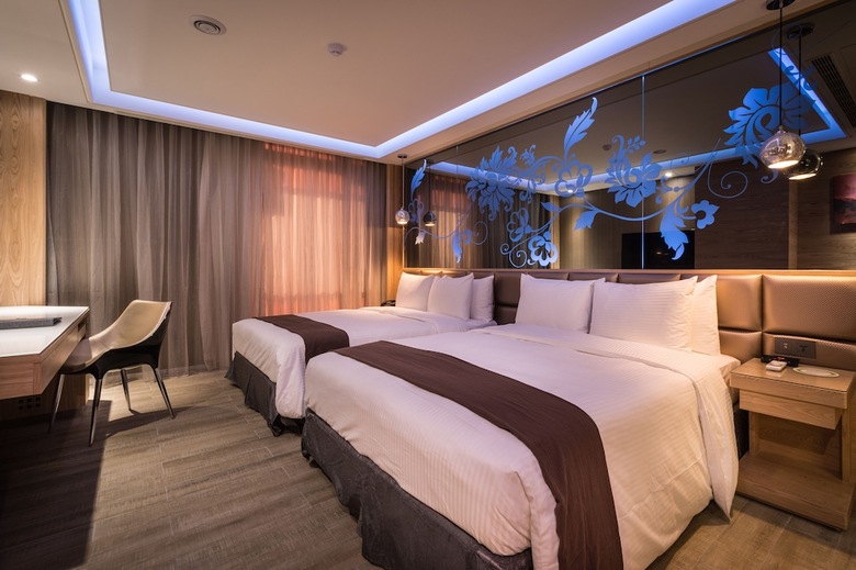 Moving Star Hotel