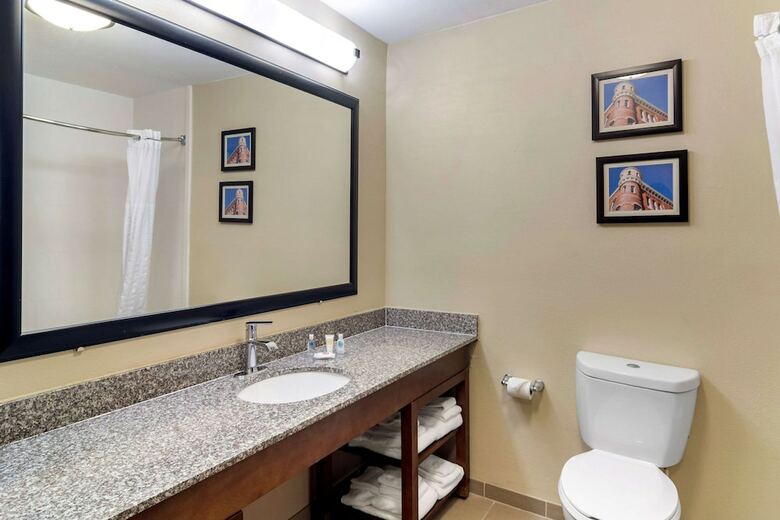 Motel Comfort Inn & Suites Macon North I-75