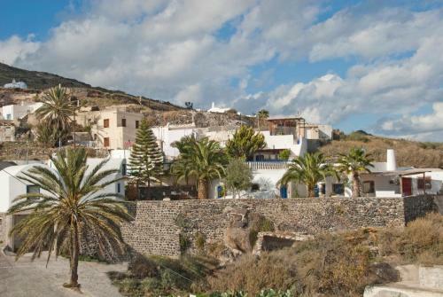 Old Vourvoulos Houses