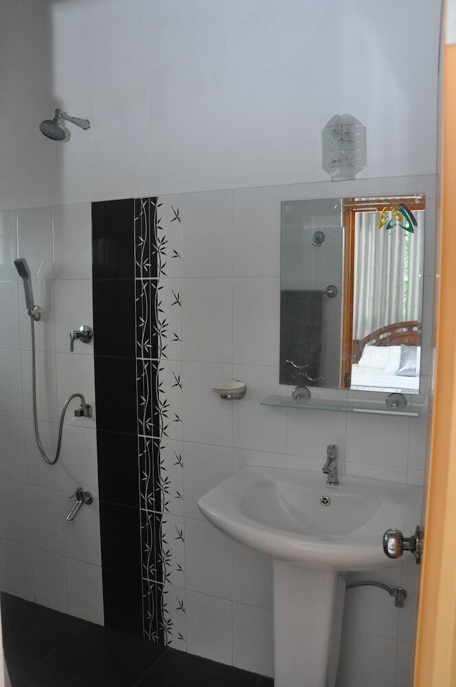 Hotel Kurumba Hills