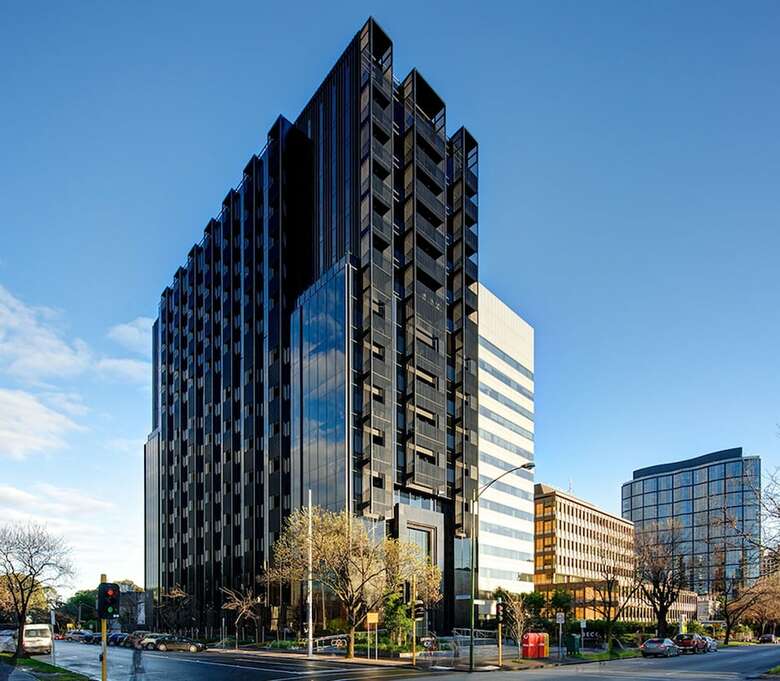Wyndel Apartments St Kilda Views