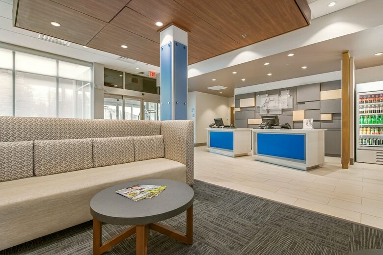 Hotel Holiday Inn Express & Suites Carrollton West