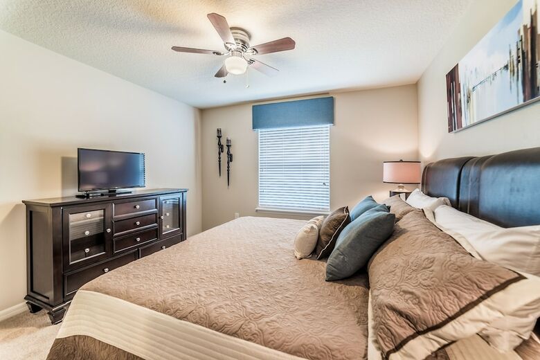 Windsor At Westside Resort By Global Resort Homes