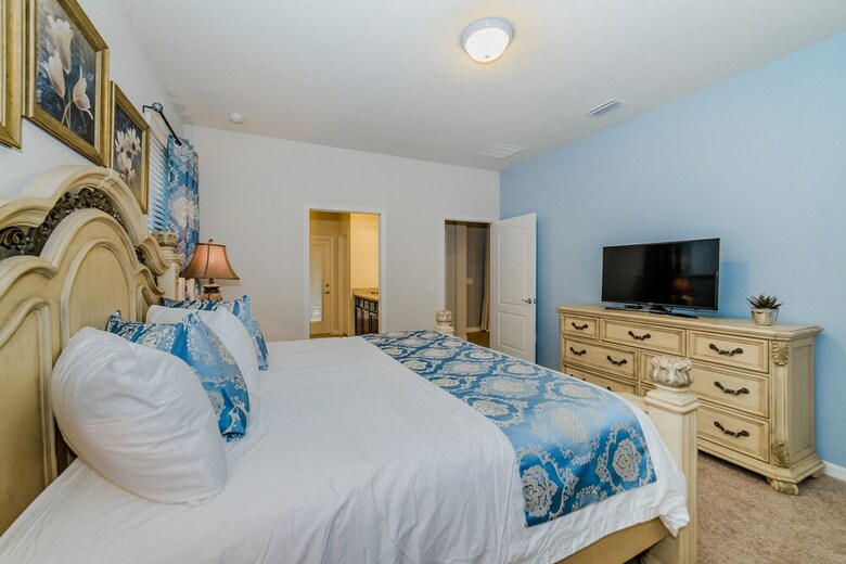 Windsor At Westside Resort By Global Resort Homes