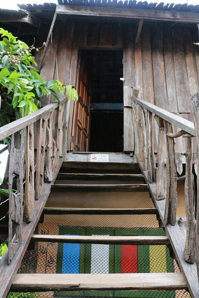Hostal Up2u Guesthouse
