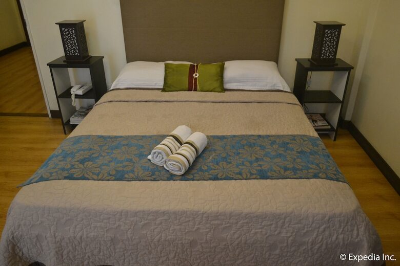 Hotel Twin Pines Suites