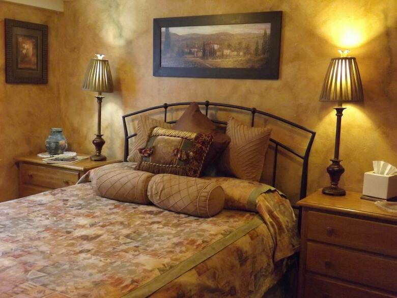 Amid Summer's Inn Bed And Breakfast