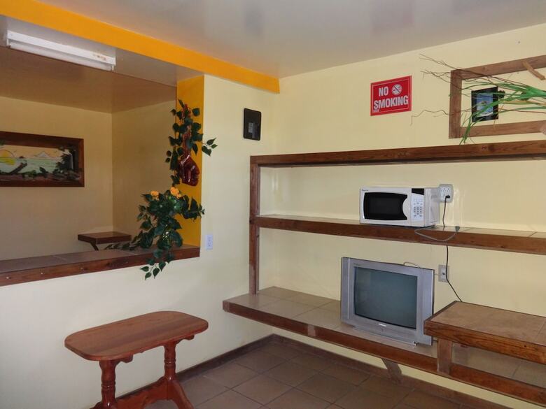 Hotel Cocopele Inn