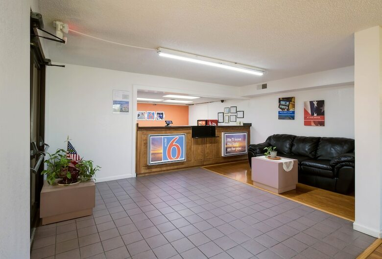 Motel 6 Metter, Ga