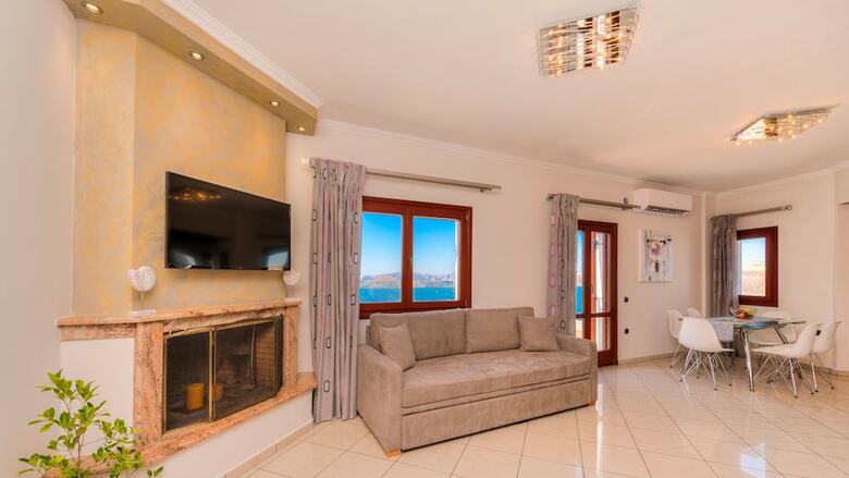Aparthotel Akrotiri Apartments