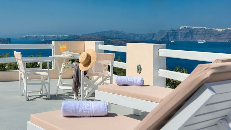 Aparthotel Akrotiri Apartments