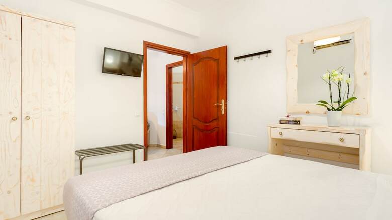 Aparthotel Akrotiri Apartments