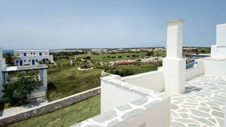 Villa Naxian Resort