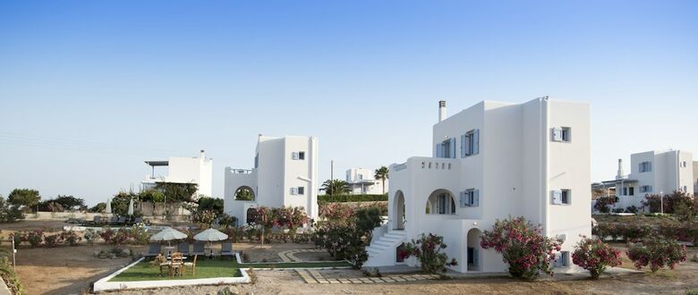 Villa Naxian Resort
