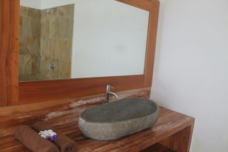 Hotel Tiki Lodge Lombok