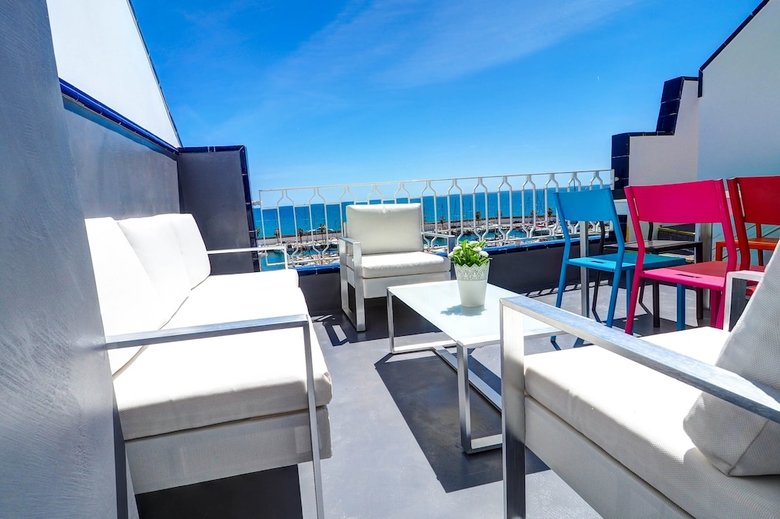 Apartamentos The Moonlight Sea View