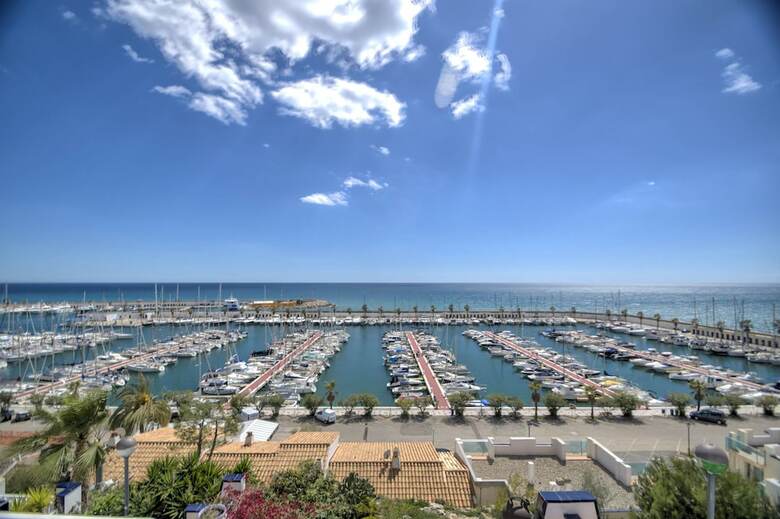 Apartamentos The Moonlight Sea View