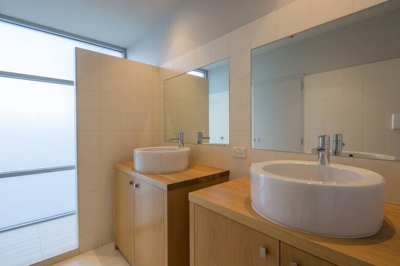 53 Shotover Apartment 302