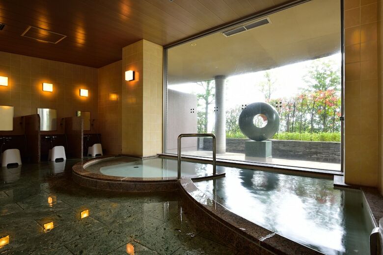 Hotel Fontaine Bleau Atami