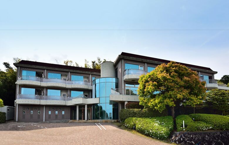 Hotel Fontaine Bleau Atami