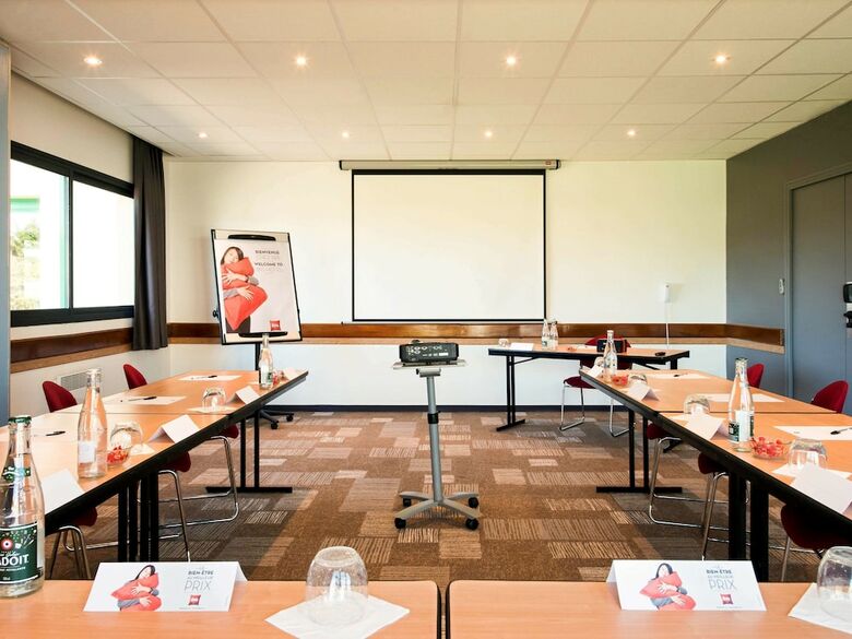 Hotel Ibis Avranches Baie Du Mont Saint Michel