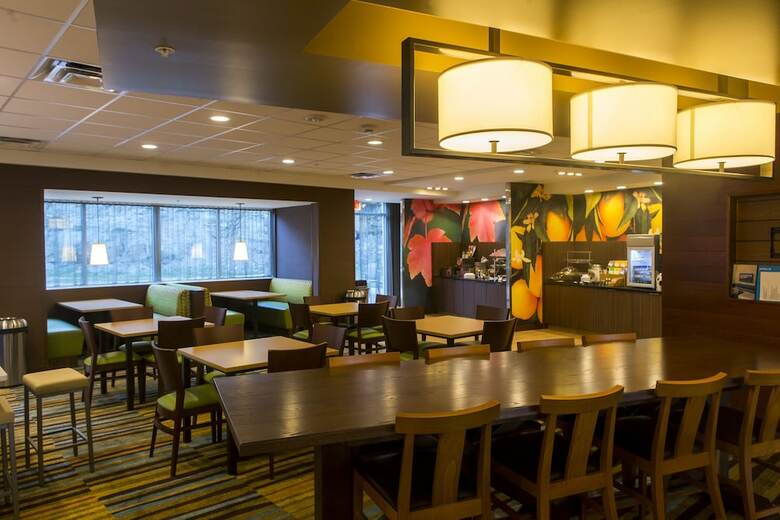 Hotel Fairfield Inn & Suites Cambridge