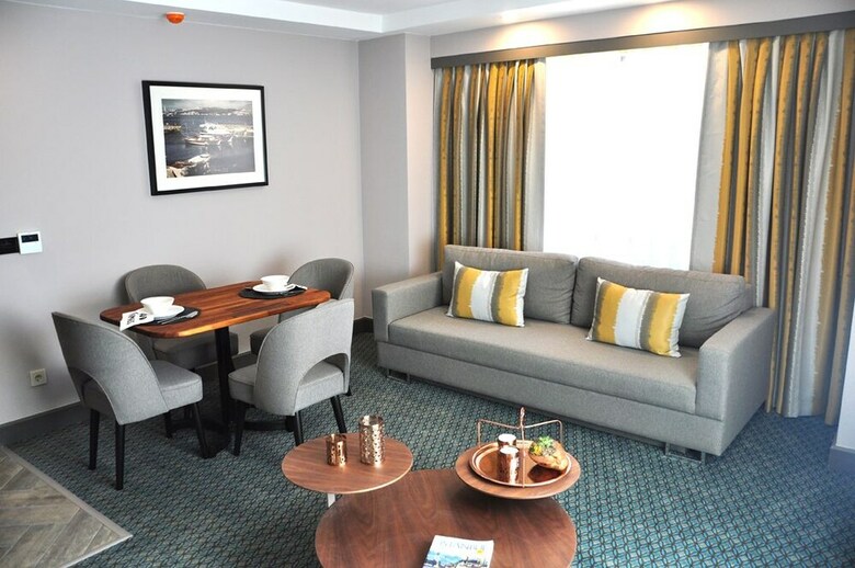 Tophane Suites