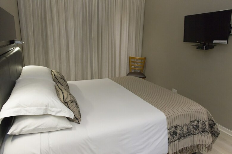 Hotel The Suburban