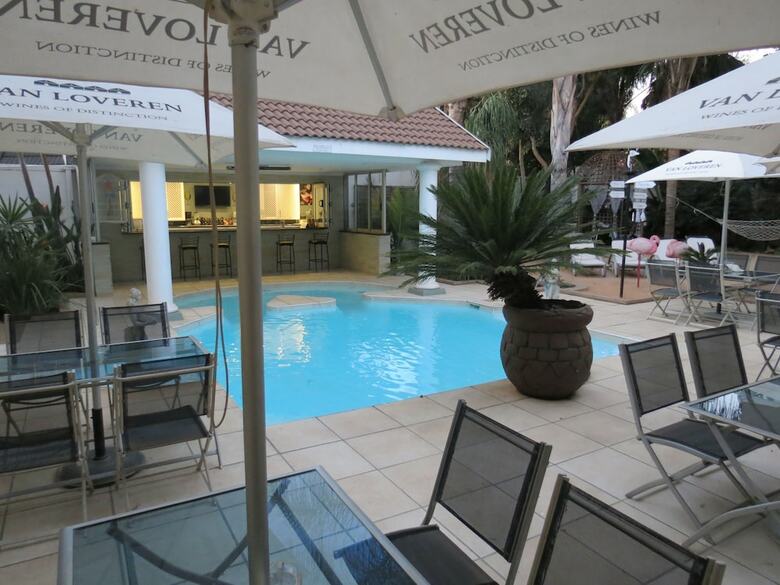 Hotel Cocomo Guesthouse, Spa And Conference Centre