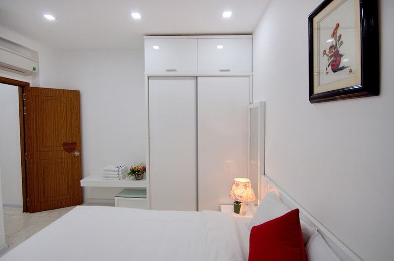 Handy Holiday Nha Trang Beach Apartment