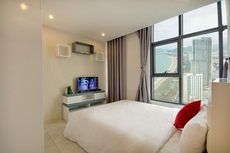 Handy Holiday Nha Trang Beach Apartment