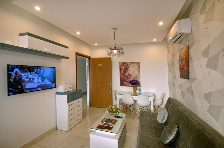 Handy Holiday Nha Trang Beach Apartment