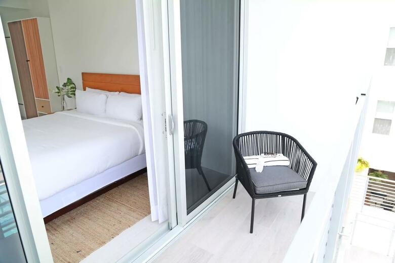Urbanica The Meridian Hotel