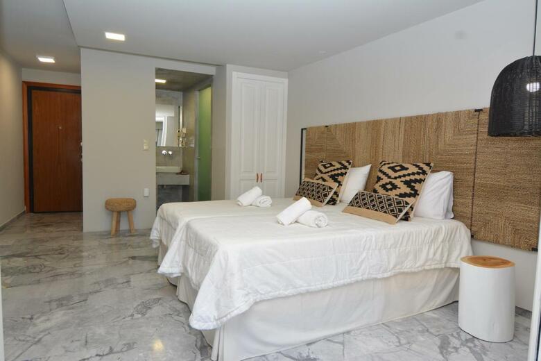 Hotel Candia Suites & Rooms