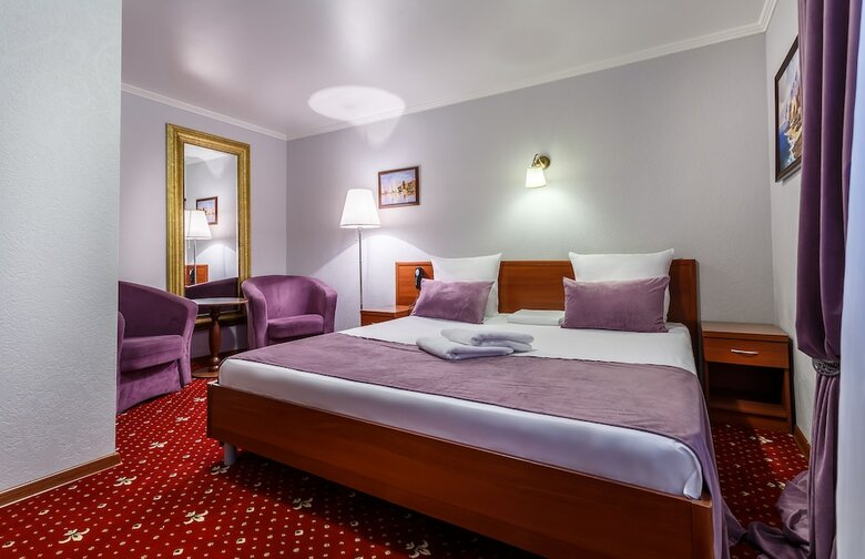 Mayak Hotel