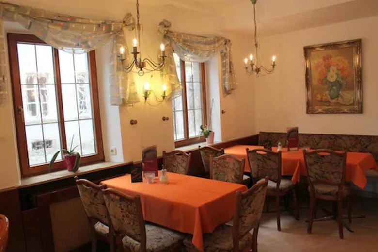 Hocher Hotel & Caf�