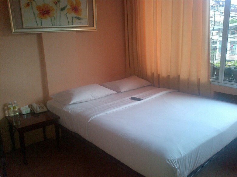 Twins Hotel Manggadua