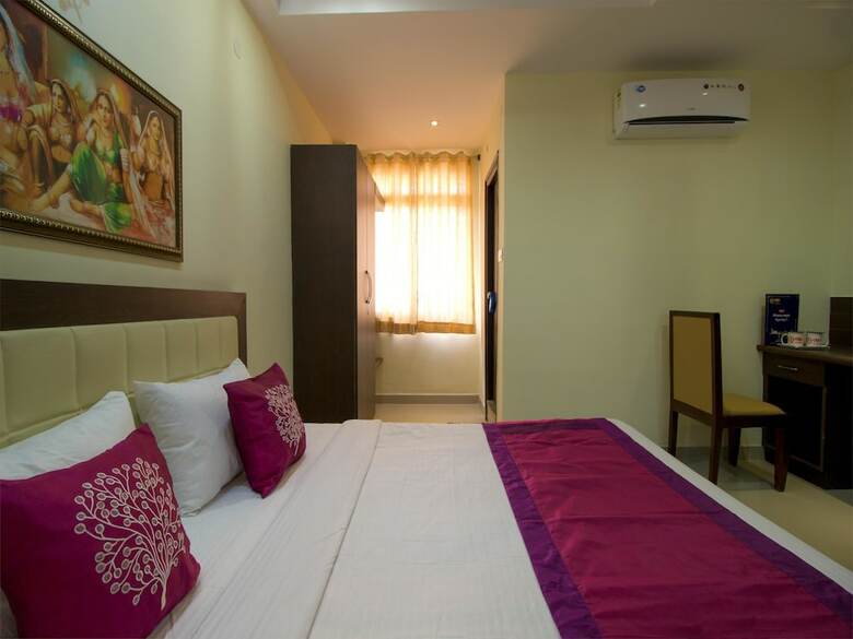 Oyo 3787 9 Star Hotel