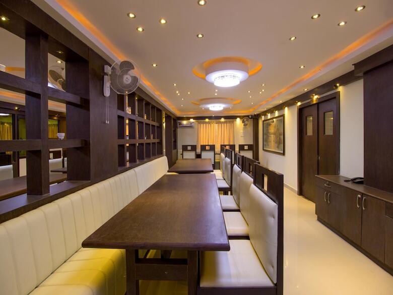 Oyo 3787 9 Star Hotel