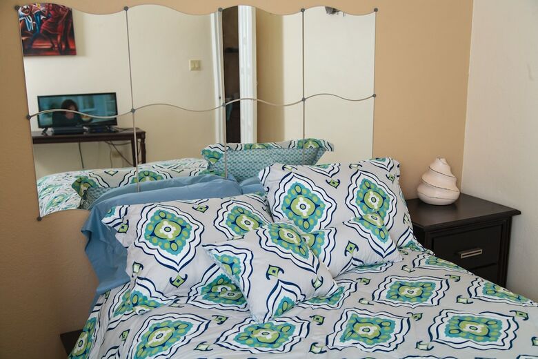 Skyview Manor Guest Apartments