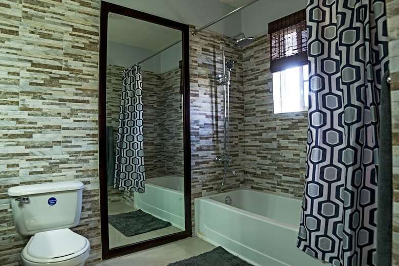 Skyview Manor Guest Apartments