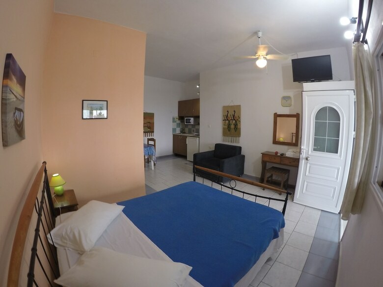 Aparthotel Andromaches Holiday Apartments