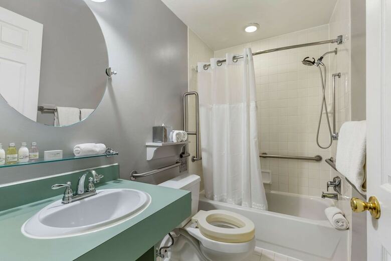 Admiral Fell Inn, Ascend Hotel Collection