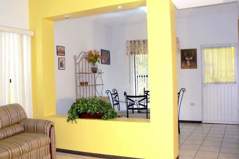 Apartamentos Suites Cervantes