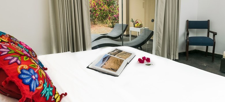 Hotel Empedrada Lodge