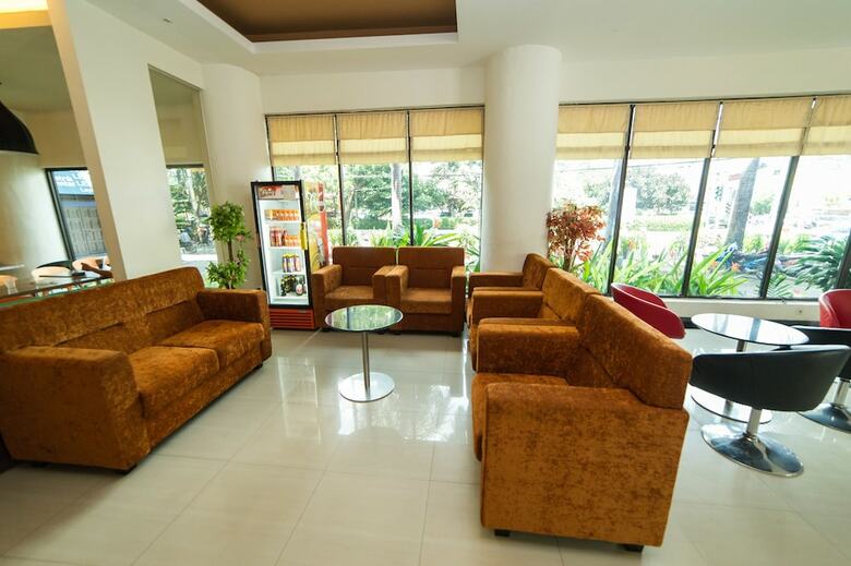 Hotel Airy Ratu Indah Ratulangi 17 Makassar